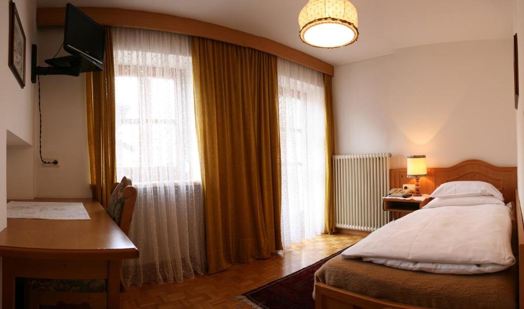 Single Room,44043184:JPEG